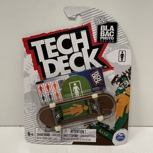Tech Deck BLA BAC PHOTO Series 2023 Ultra Rare Girl - Mike Carroll - New on Card